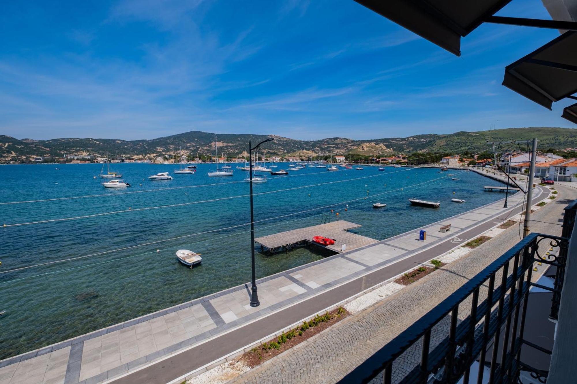 Bd Suites Foça Extérieur photo