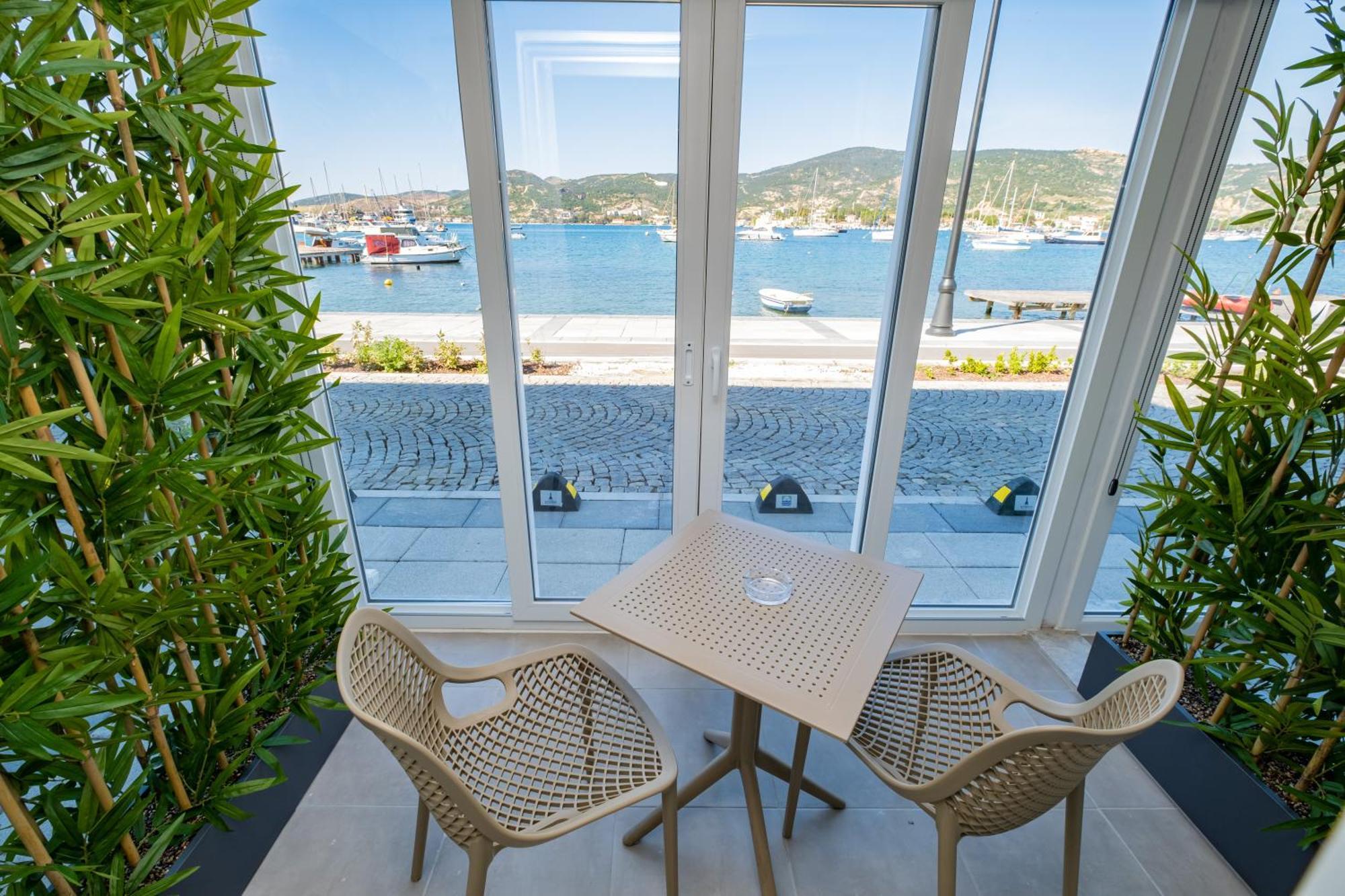 Bd Suites Foça Extérieur photo